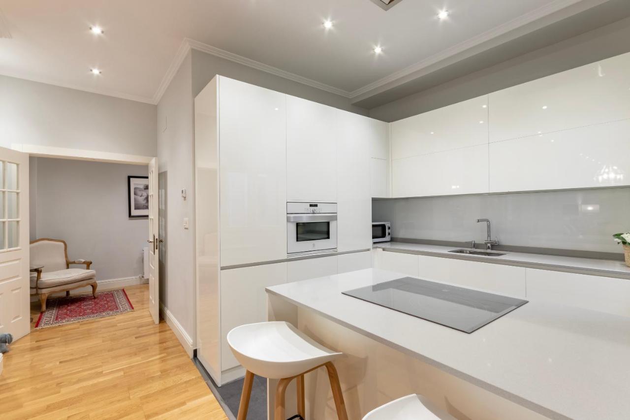 Apartamento Amplio y Elegante en Casco Viejo con Parking Bilbao Exterior foto