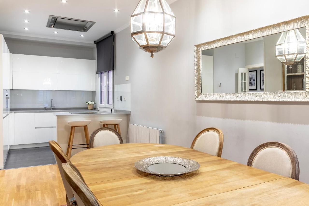 Apartamento Amplio y Elegante en Casco Viejo con Parking Bilbao Exterior foto