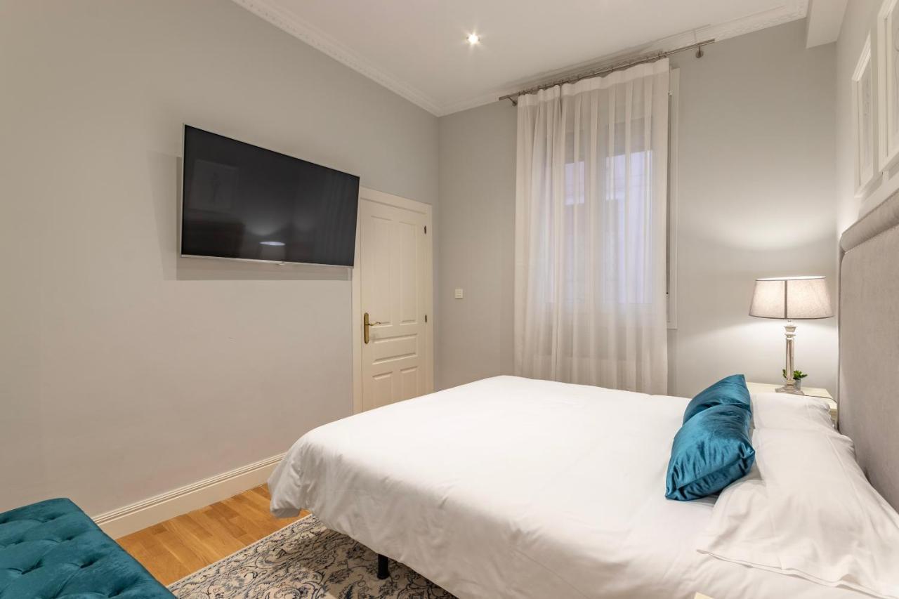 Apartamento Amplio y Elegante en Casco Viejo con Parking Bilbao Exterior foto