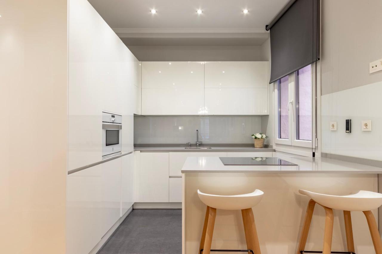 Apartamento Amplio y Elegante en Casco Viejo con Parking Bilbao Exterior foto